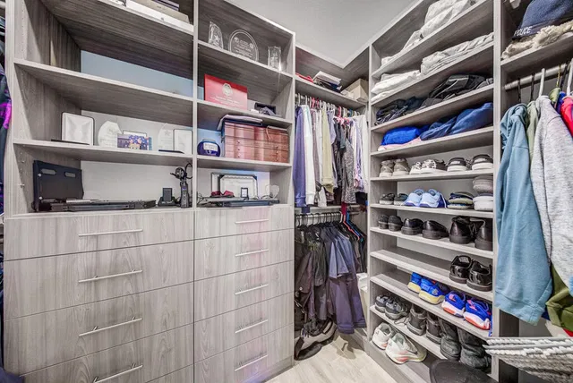 Residence photo 30