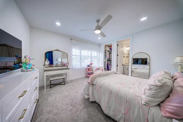 Residence photo 34