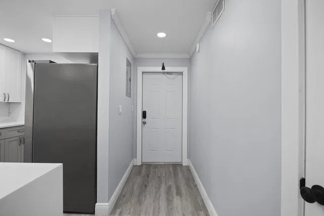 Unit 1314 photo 2