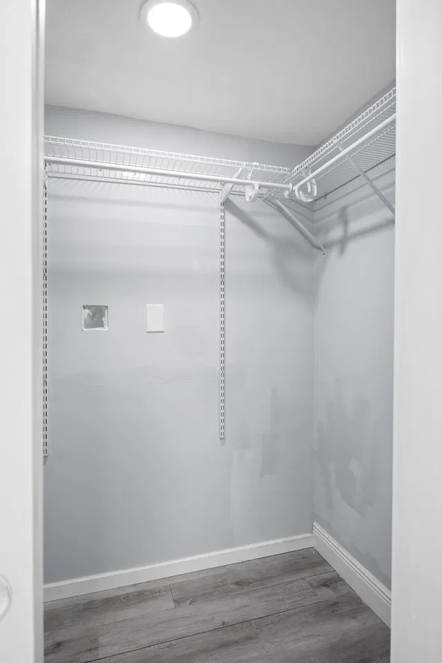 Unit 1314 photo 20