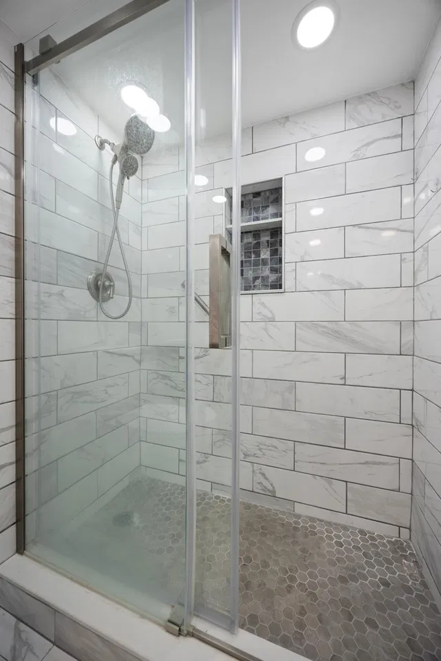 Unit 1314 photo 25