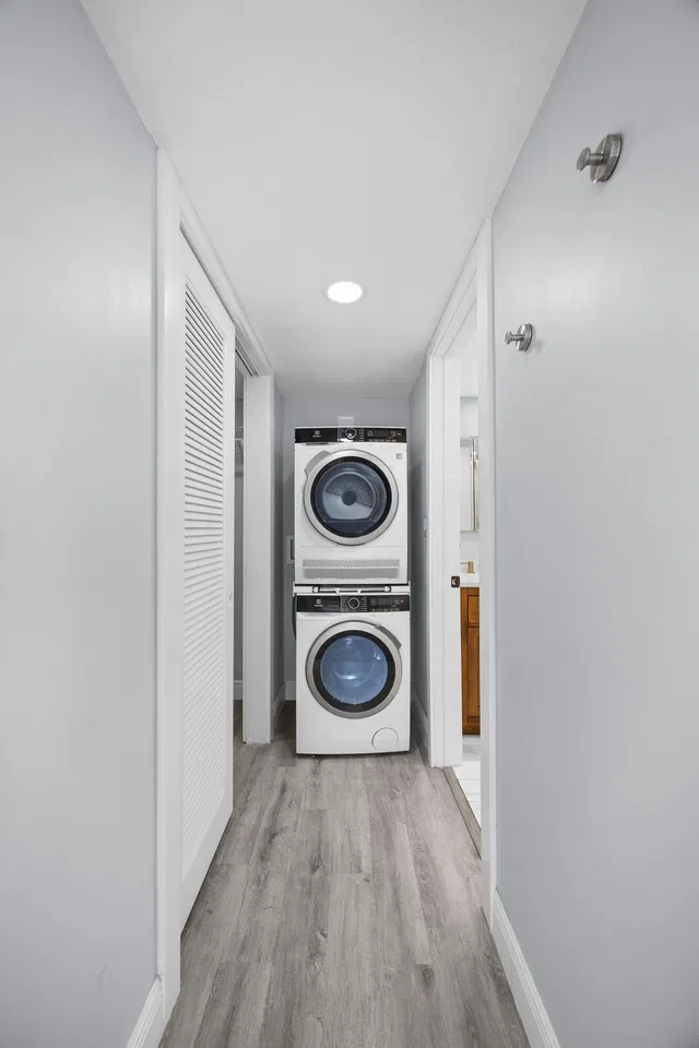 Unit 1314 photo 28