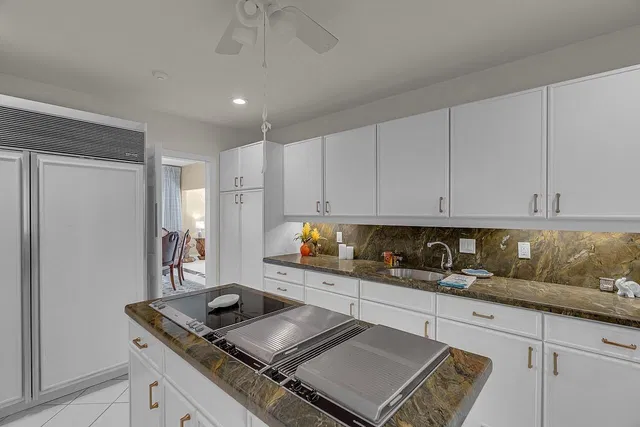 Residence photo 46