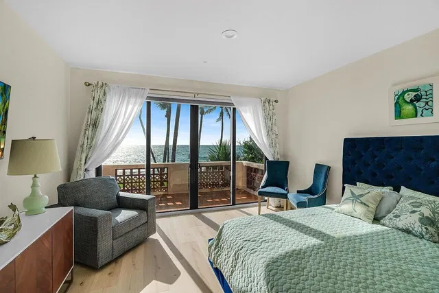 Residence photo 82