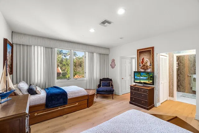 Residence photo 91