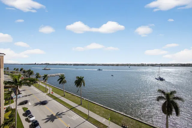Flagler Pointe Unit 901 photo 11