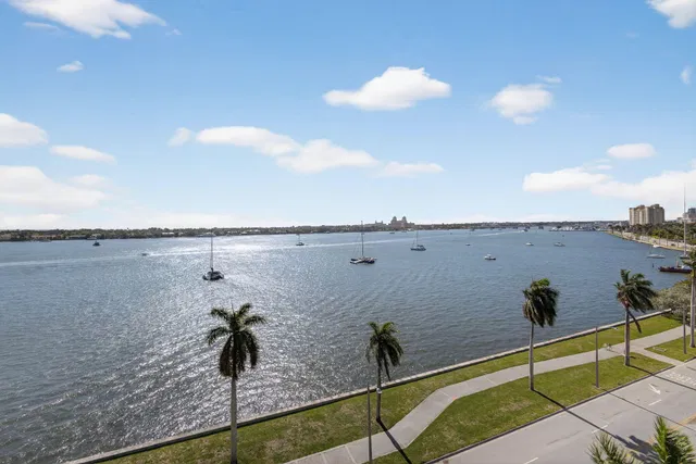 Flagler Pointe Unit 901 photo 12