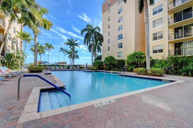 Flagler Pointe Unit 901 photo 41