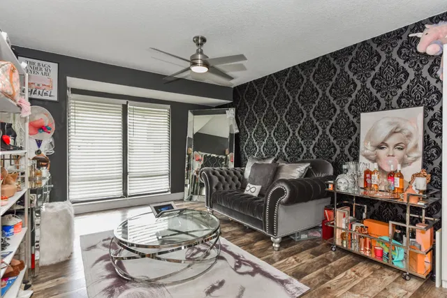 Residence photo 25