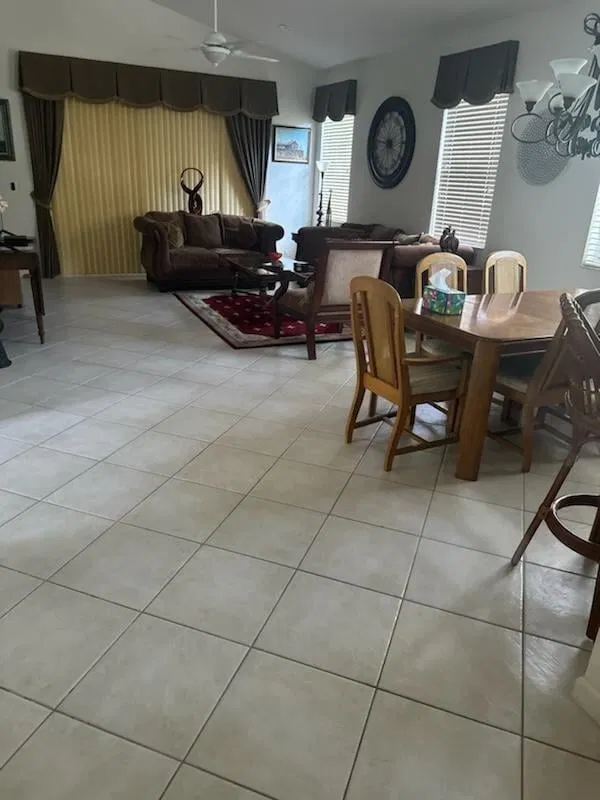 Residence photo 4