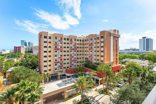 City Palms Unit 607 photo 18