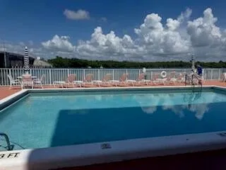 Unit Unit 205 photo 9