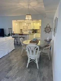 Unit Unit 205 photo 23