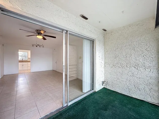 Unit 235 photo 15