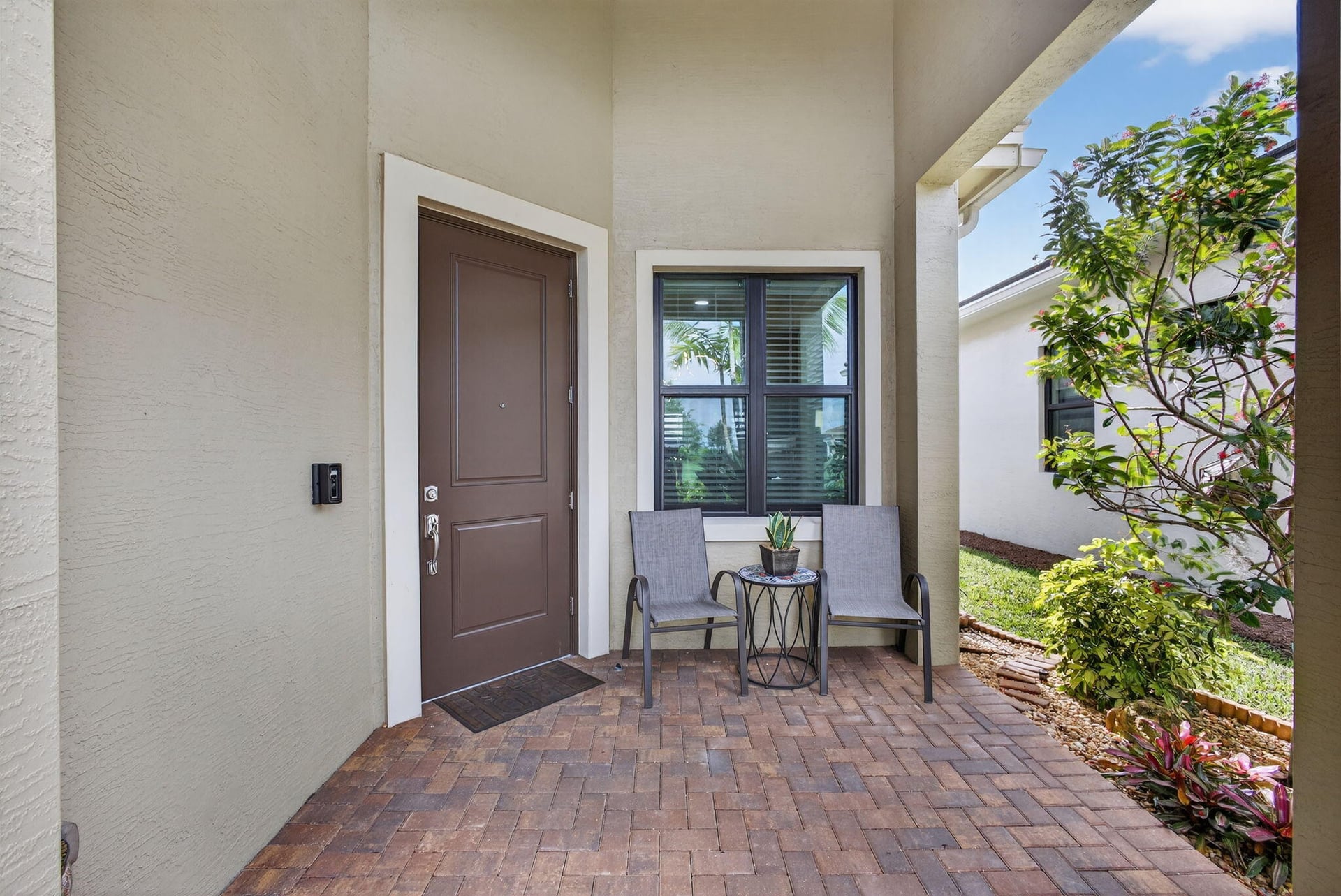 Residence photo 5