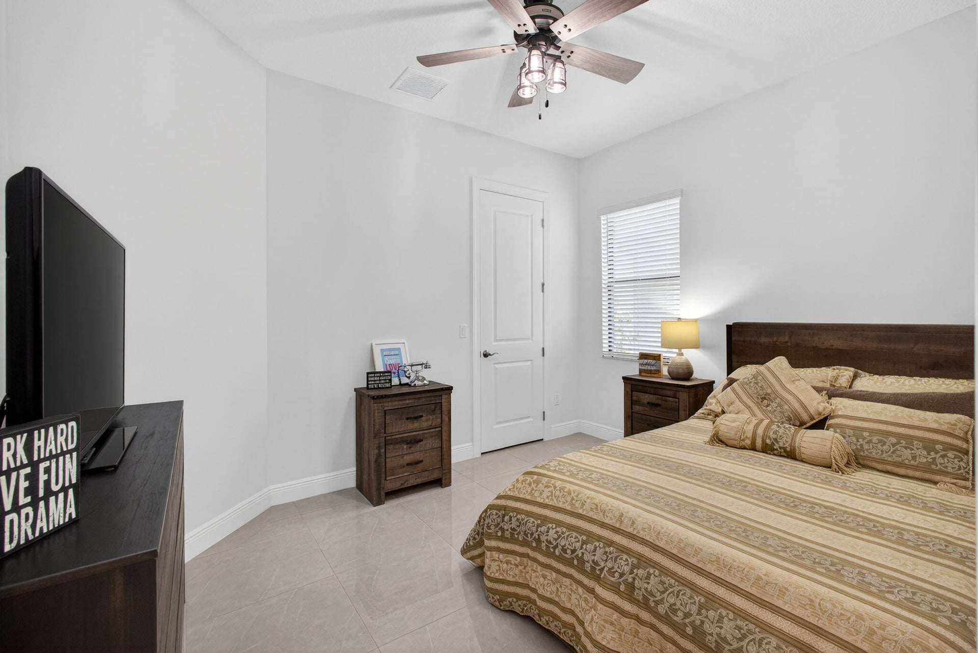 Residence photo 31