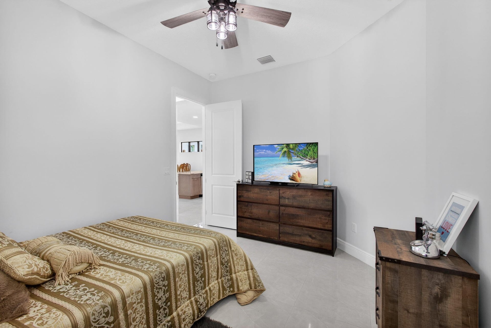 Residence photo 32