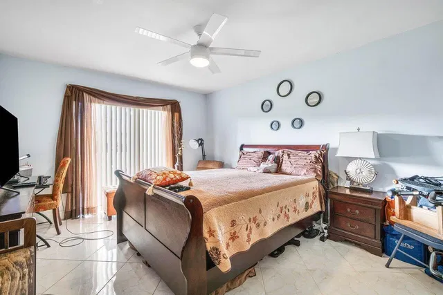 Residence photo 15