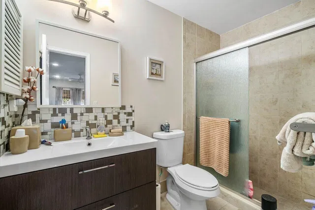 Residence photo 18