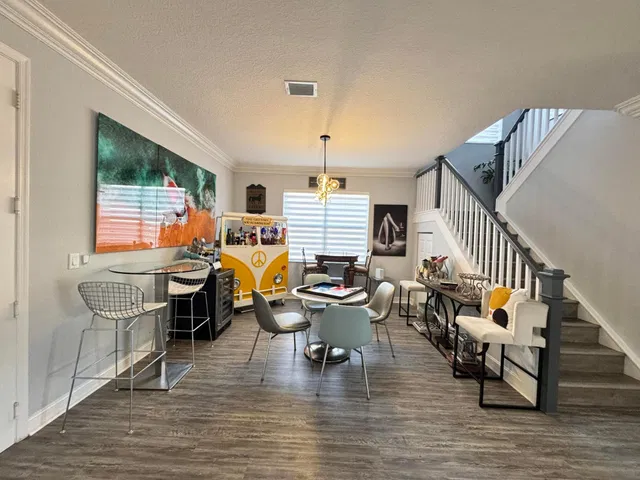 Residence photo 6
