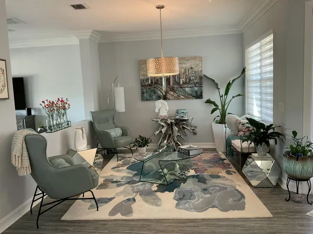 Residence photo 19
