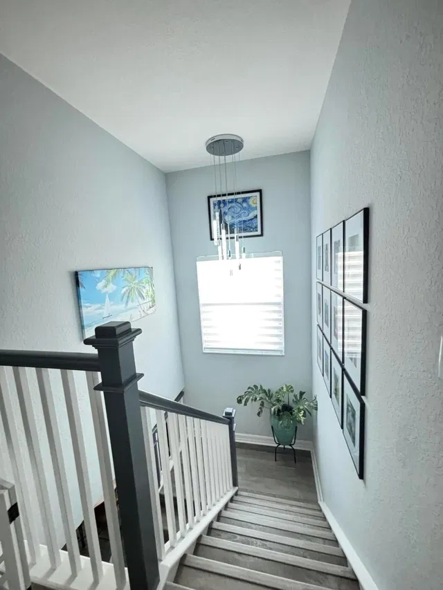 Residence photo 79