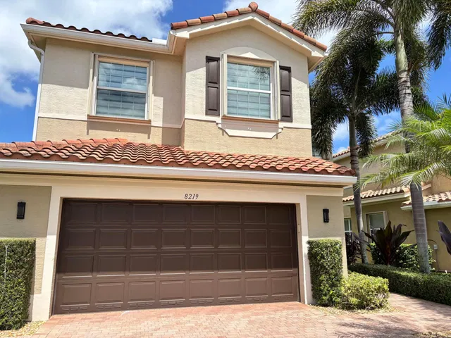 Residence photo 82