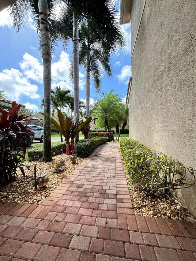 Residence photo 83