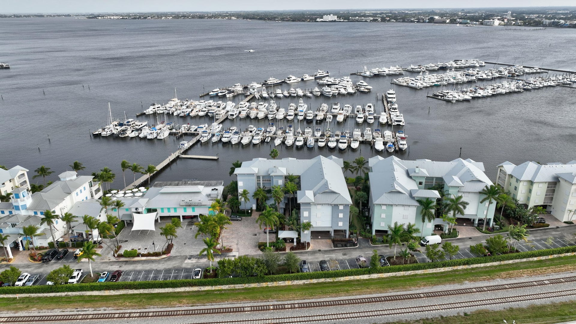 Harborage Yacht Club Unit 404 photo 52