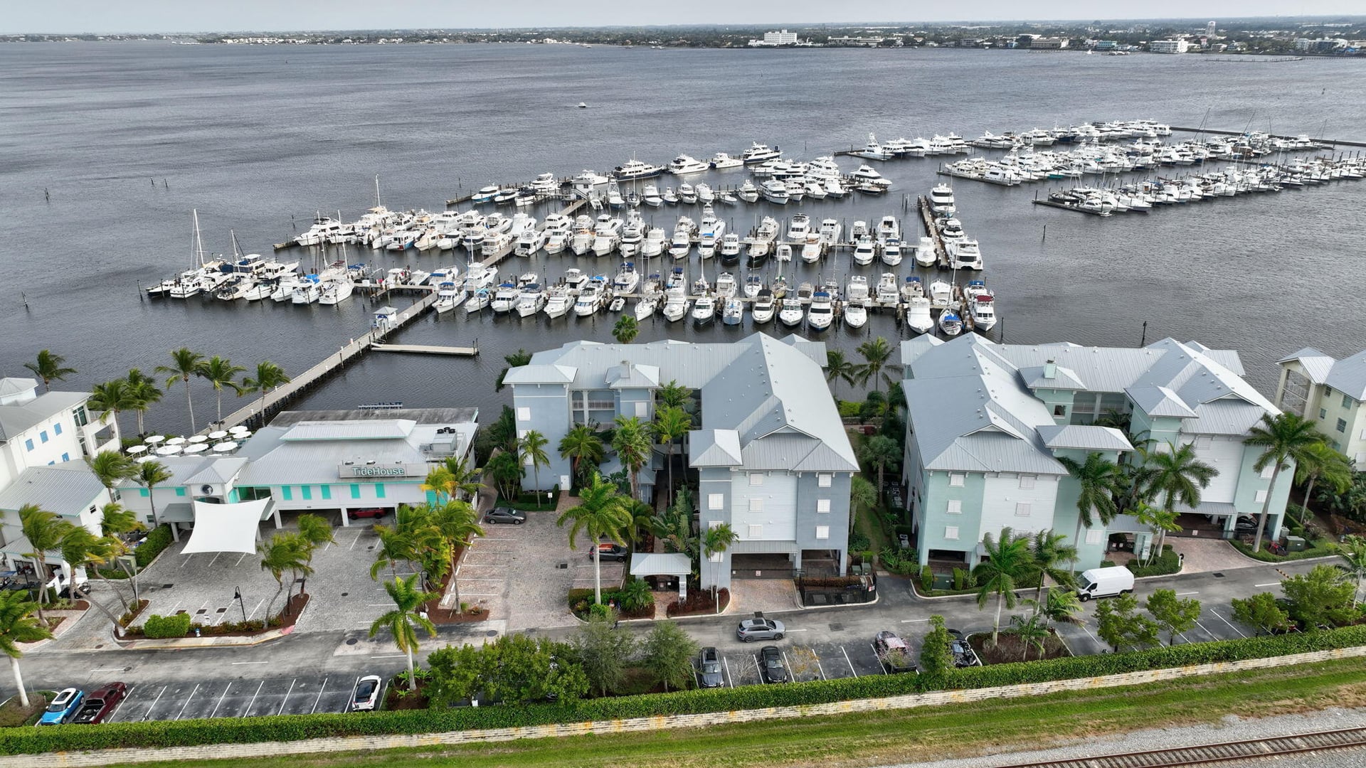 Harborage Yacht Club Unit 404 photo 53