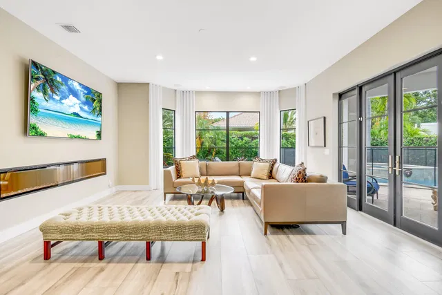 Eagles Landing Residence photo 6