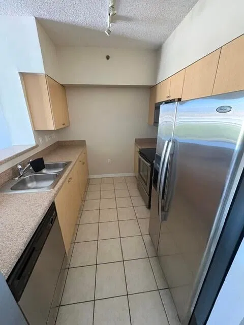 The Montecito Unit 611 photo 3