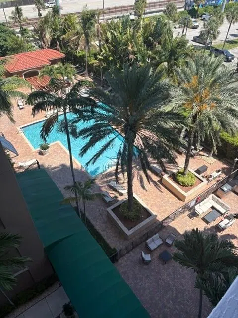The Montecito Unit 611 photo 11