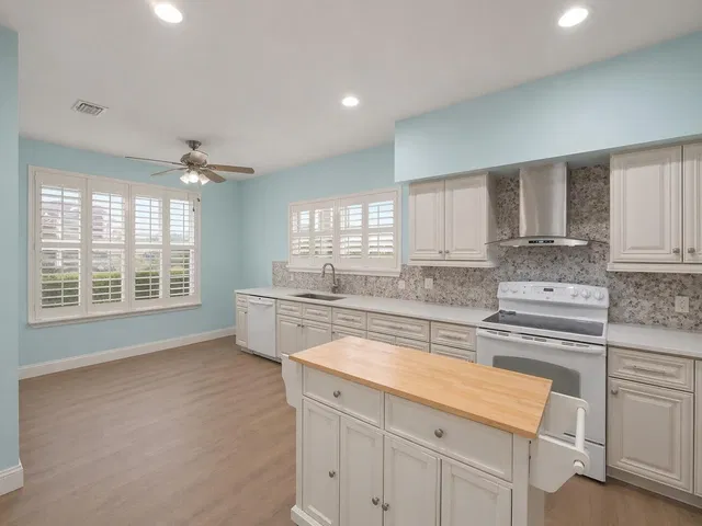 Residence photo 11