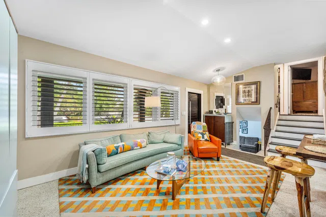  Residence photo 5