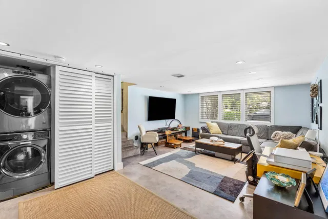  Residence photo 11