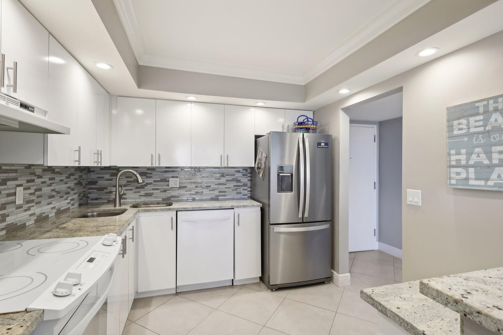 Aquarius Condominium Unit 903 photo 21