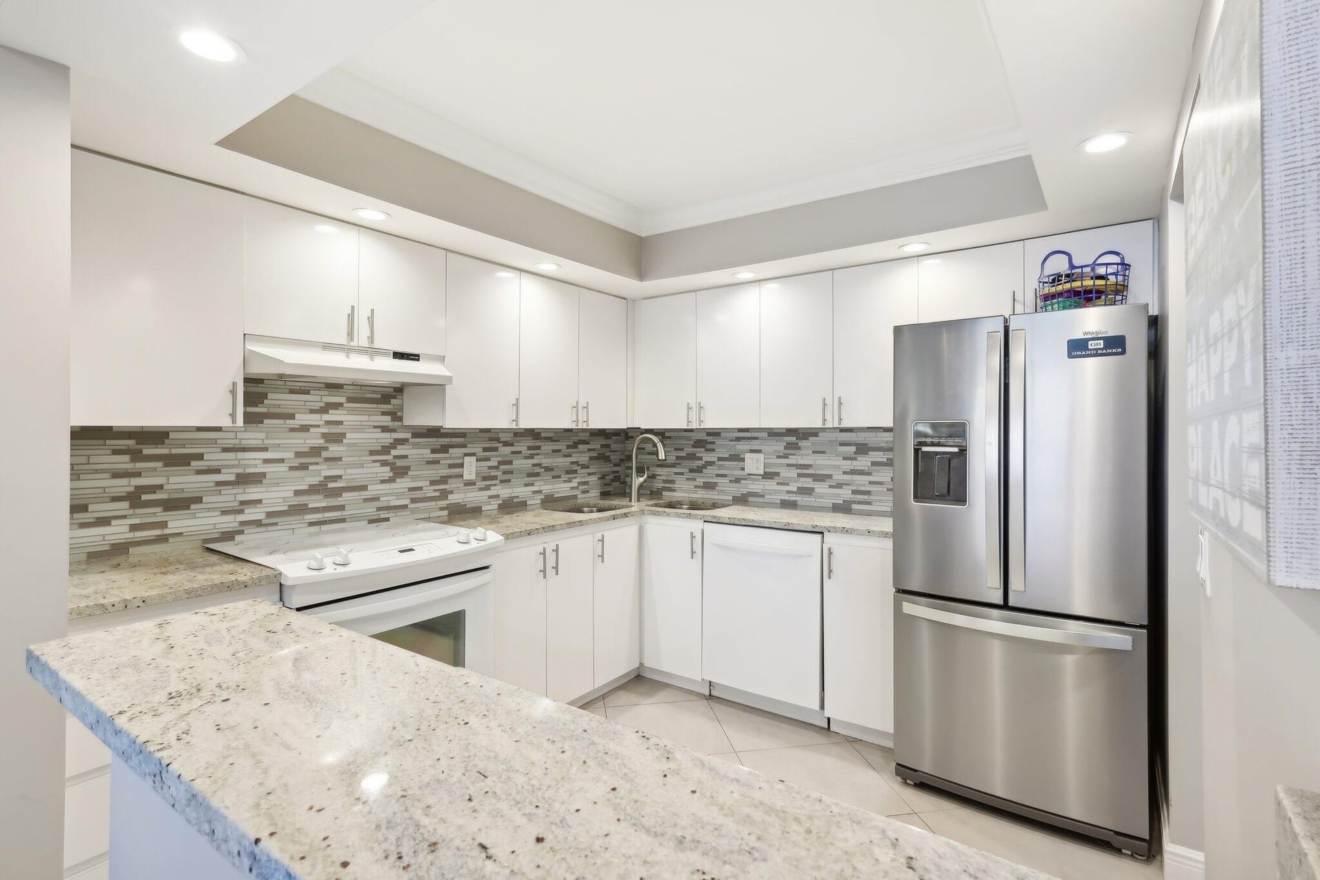 Aquarius Condominium Unit 903 photo 22