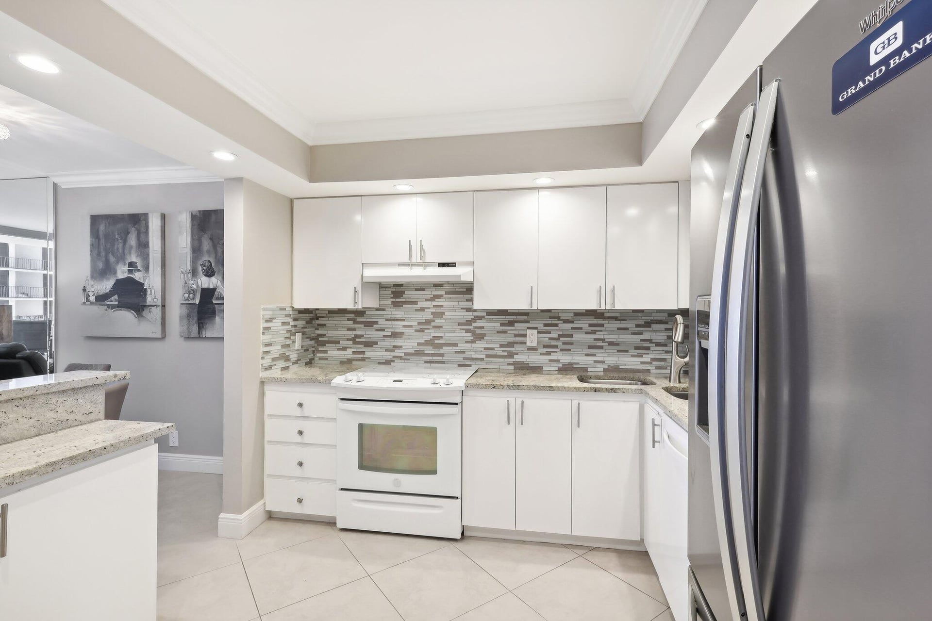 Aquarius Condominium Unit 903 photo 23