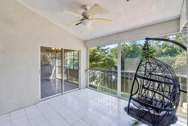 Unit 1707 photo 17