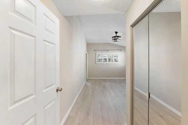Unit 1707 photo 18