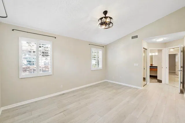 Unit 1707 photo 20