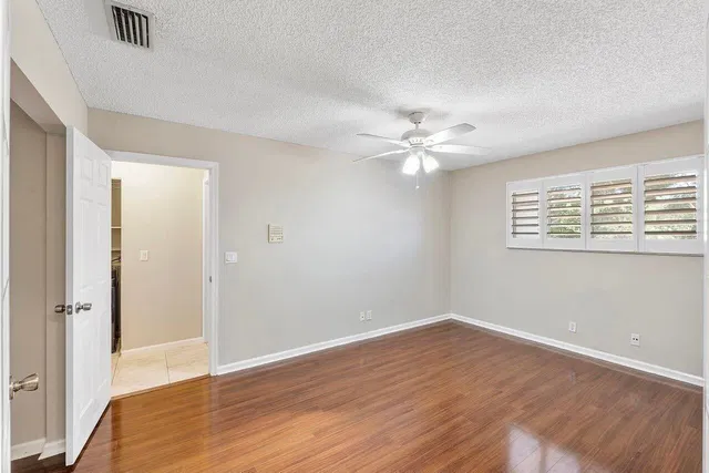 Unit 1707 photo 28