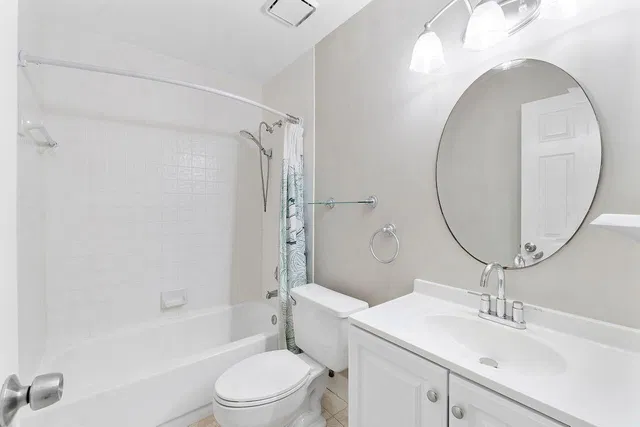 Unit 1707 photo 31