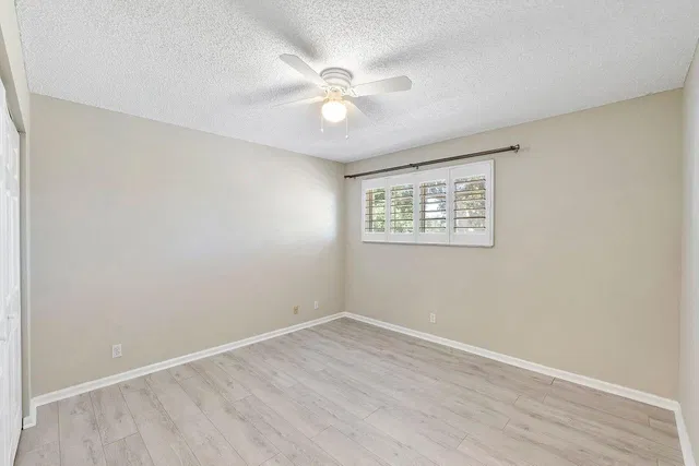 Unit 1707 photo 33
