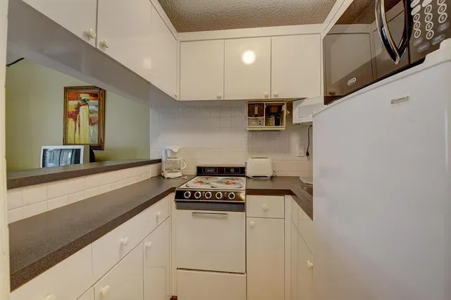 Residence photo 18