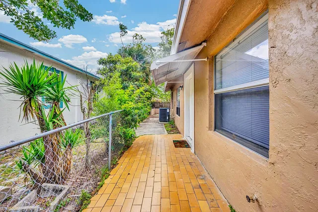 Residence photo 5