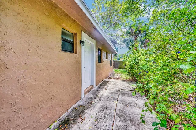 Residence photo 11