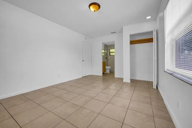 Residence photo 25
