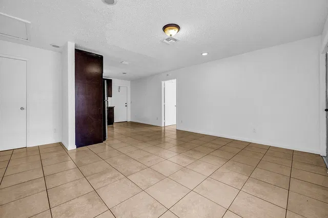 Residence photo 27